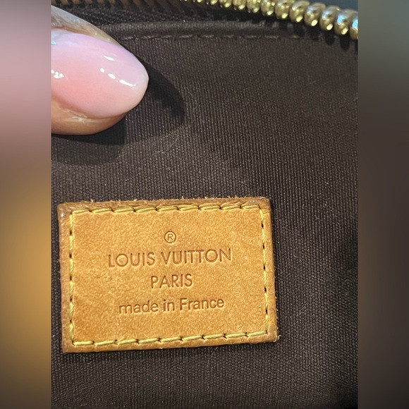 Authentic Louis Vuitton alma voyage vernis bag - Picture 10 of 16